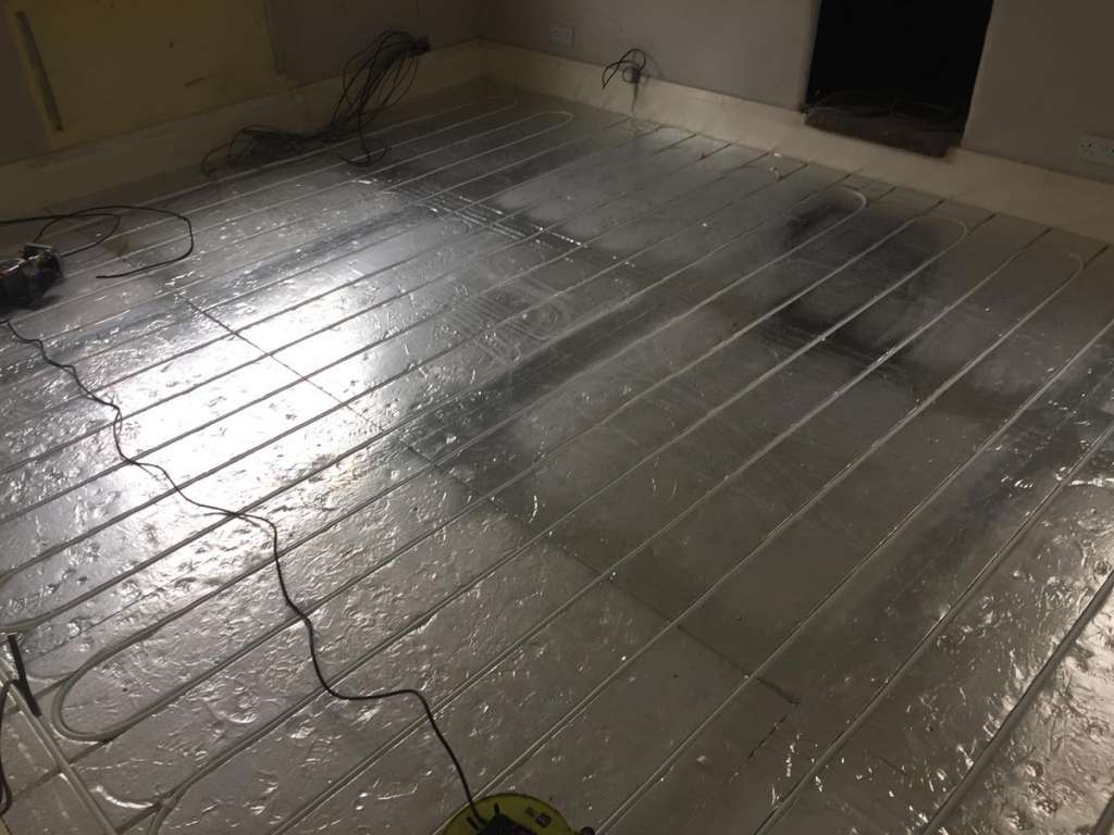 Underfloor heating installation 4 Underfloor heating installation 4